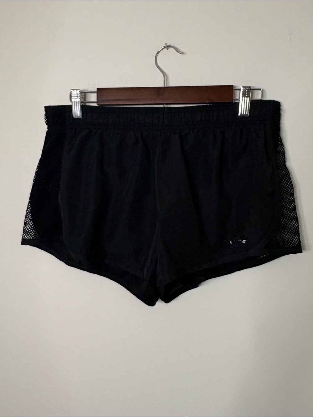 Pony Women’s Large Black Athletic Shorts With Liner Running Gym Workout